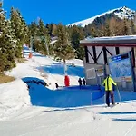 18 8 Beautiful Alpe Des Chaux 6 People غريون